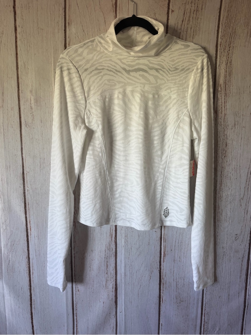 NWT FP Movement White Animal Jacquard Turtleneck Mock Neck Top Size L